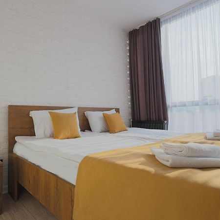 Welcome Republic Square Apartments Yerevan Exterior photo